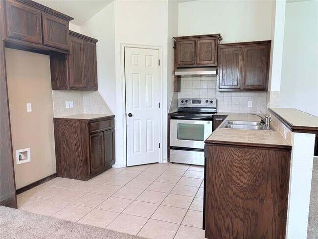 Building Photo - 1429 Deer Chase Dr
