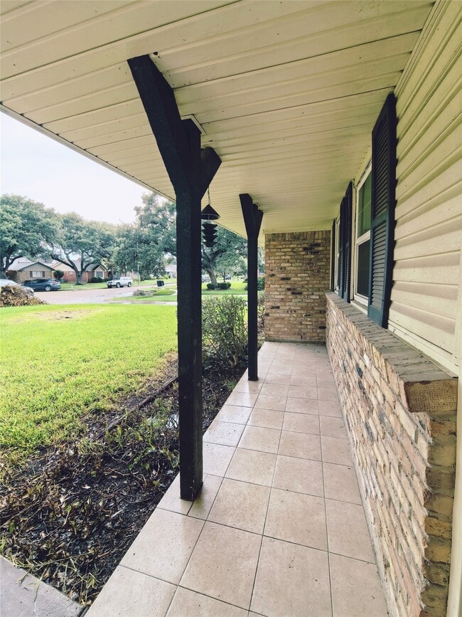 Building Photo - 5118 Lymbar Dr