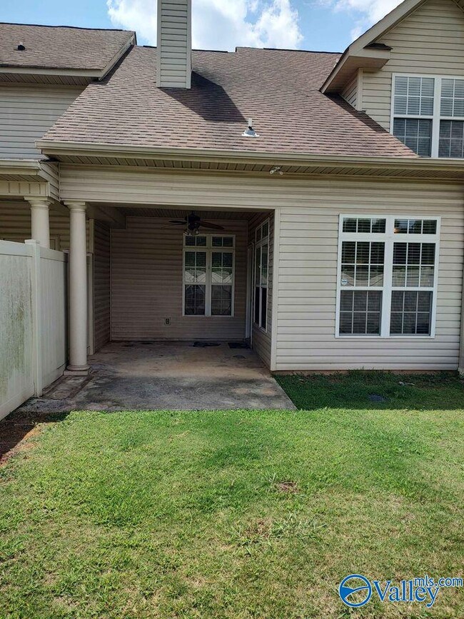 Building Photo - 2031 Blake Bottom Rd NW