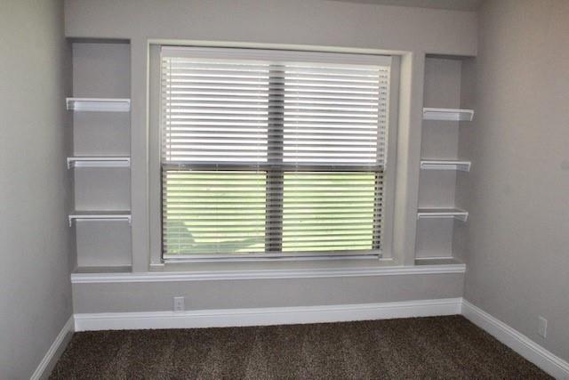 Building Photo - 2609 St Lawrence Dr