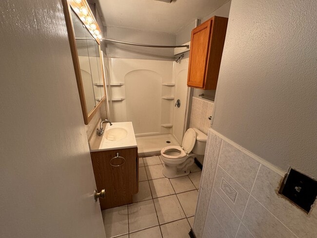 Building Photo - 103 N Florida St