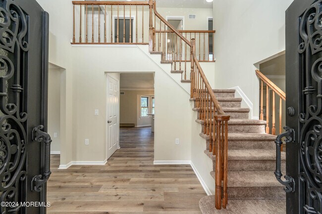 Building Photo - 8 Brandywine Dr