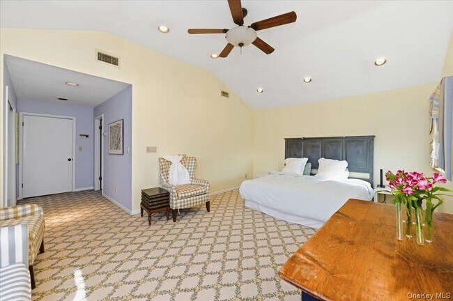 Building Photo - 1495 Bay Blvd