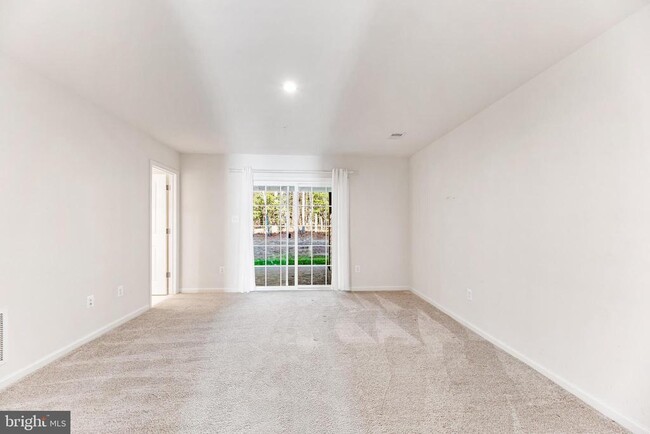 Building Photo - 43858 Eucalyptus Way