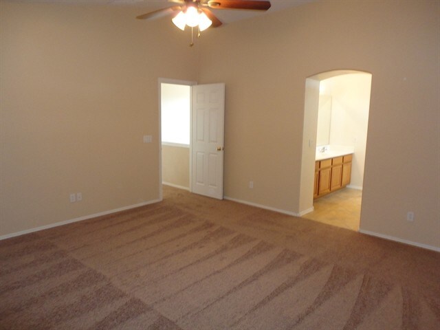 Building Photo - 13812 W Berridge Ln