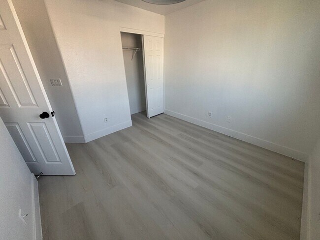 Building Photo - Spacious 4Br/3Ba Home in Galena Pointe – in North Las Vegas