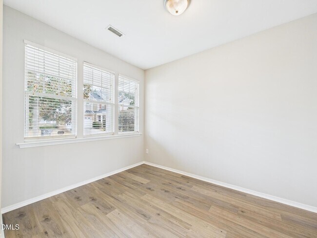 Building Photo - 302 Meeting Hall Dr