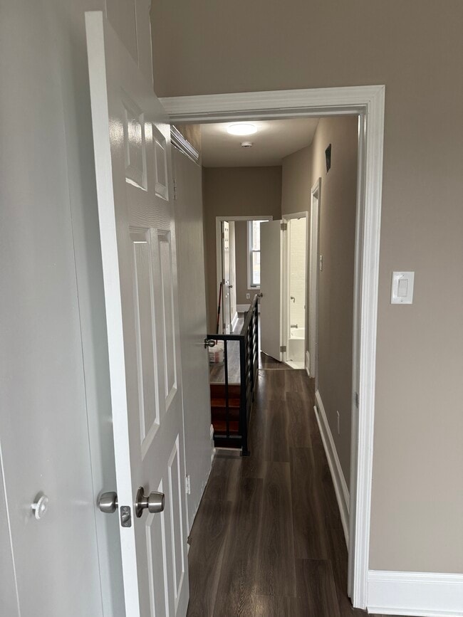 Building Photo - 2329 N Cleveland St