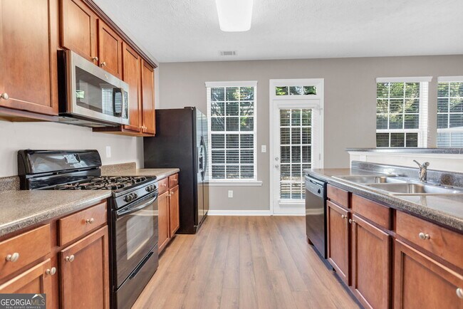 Building Photo - 5313 Paramount View Way NE