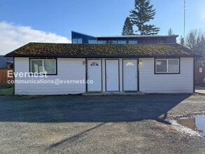 Building Photo - 43406 SE N Bend Way