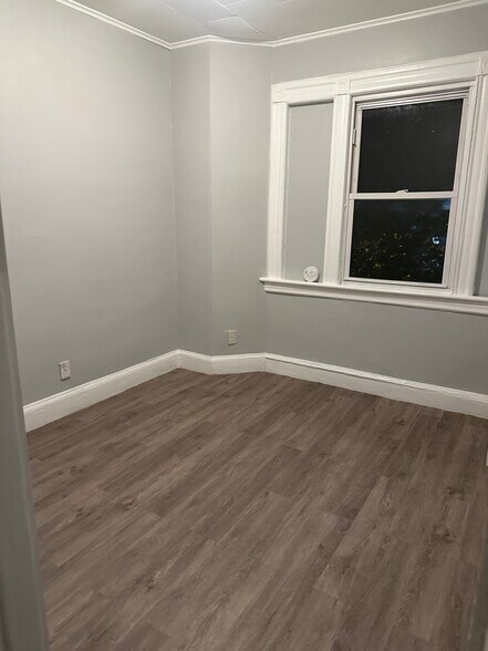 Bedroom#1 - 658 E 28th St