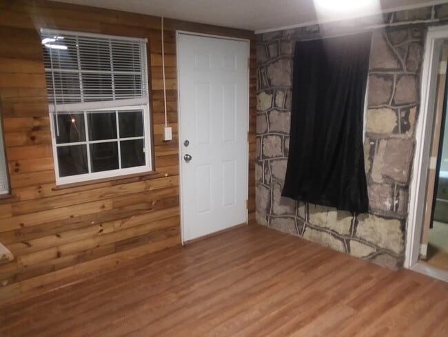 Primary Photo - 22 Mary St