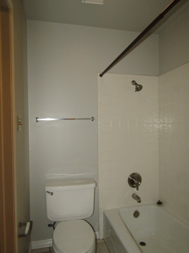 Building Photo - 10602 Cranford Ct