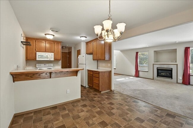 Building Photo - 3bd/2.5ba Everett Duplex