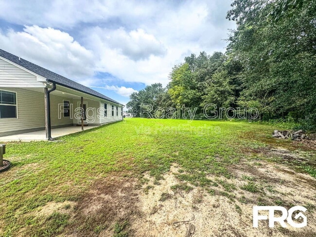 Building Photo - 110 Highland Pk Dr