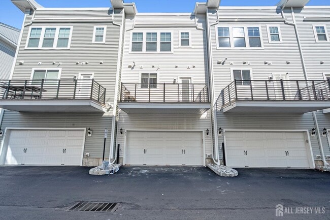 Building Photo - 57 Cannon St