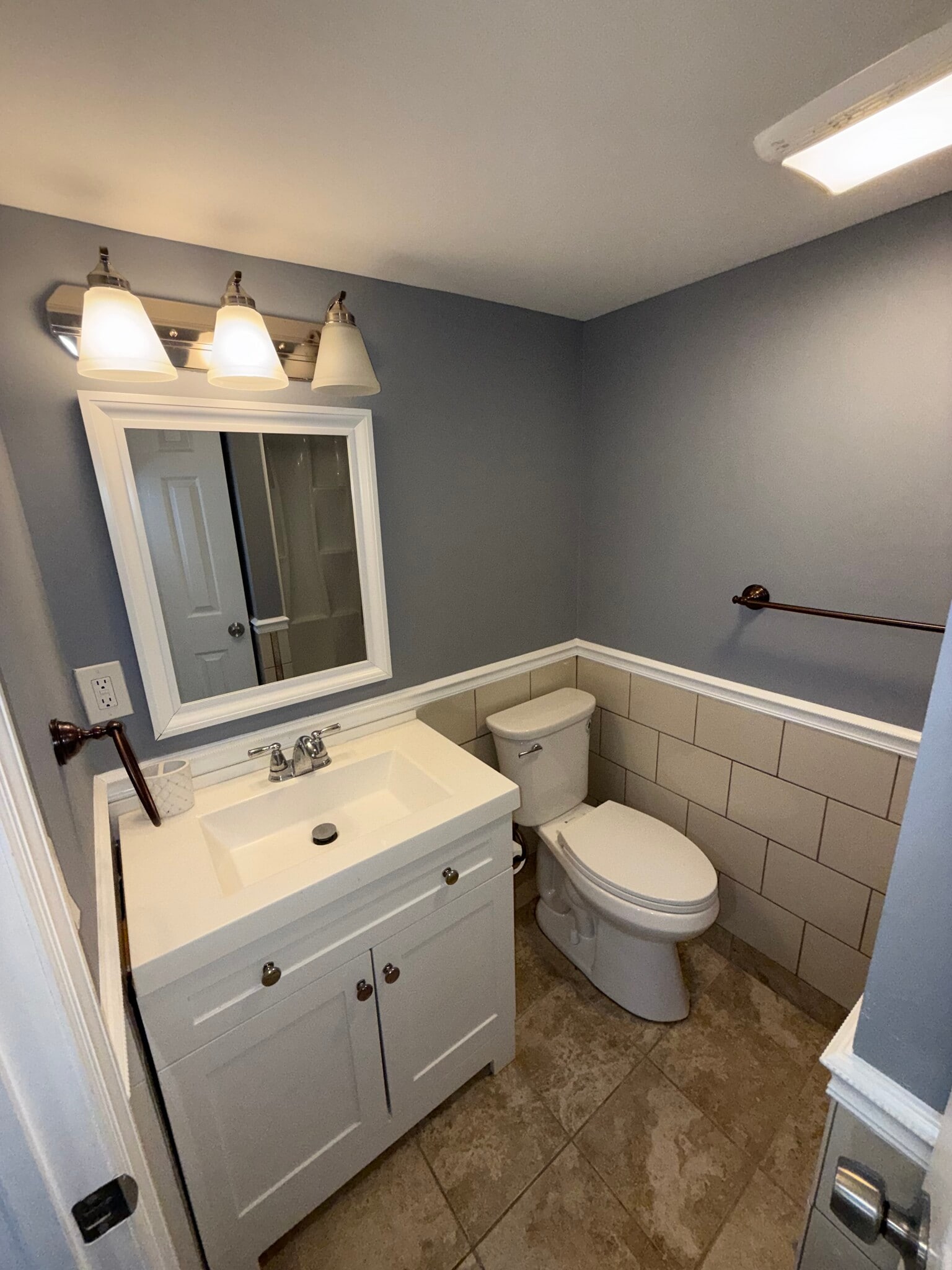 Building Photo - 8 Woody Pl