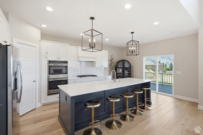 Building Photo - 1888 Palomino Cir