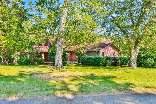 Building Photo - 935 Powderbag Creek Rd