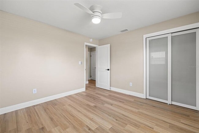 Building Photo - 2066 62nd Pl S