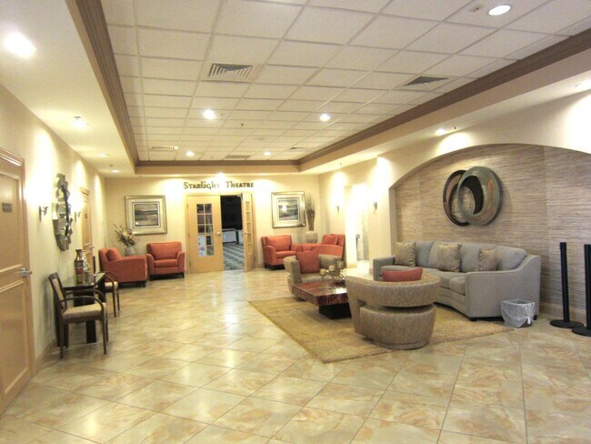 Building Photo - 15450 Pembridge Dr