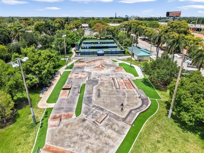 Building Photo - 1116 N 31st Ave