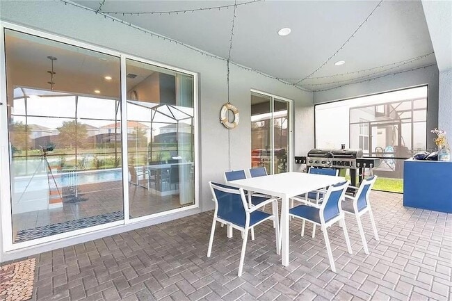 Building Photo - 7243 Oak Hammock Dr