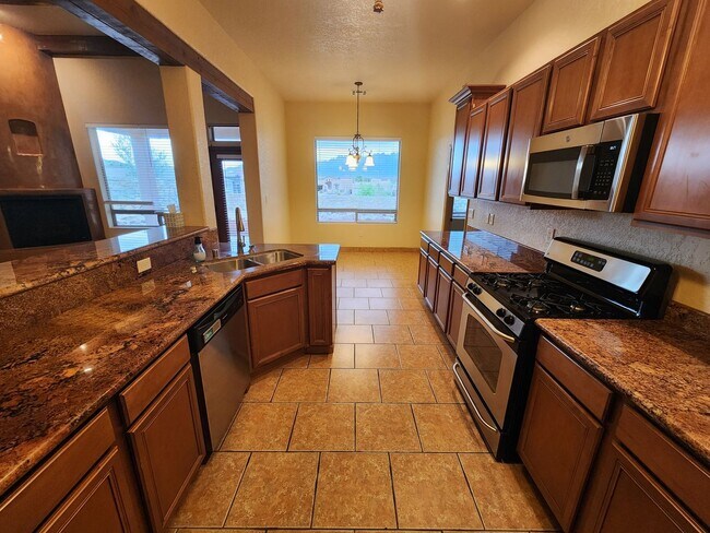 Building Photo - 2105 San Patricio Loop