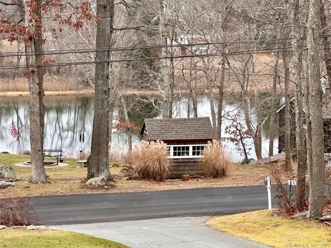 Building Photo - 19 Brainerd Rd