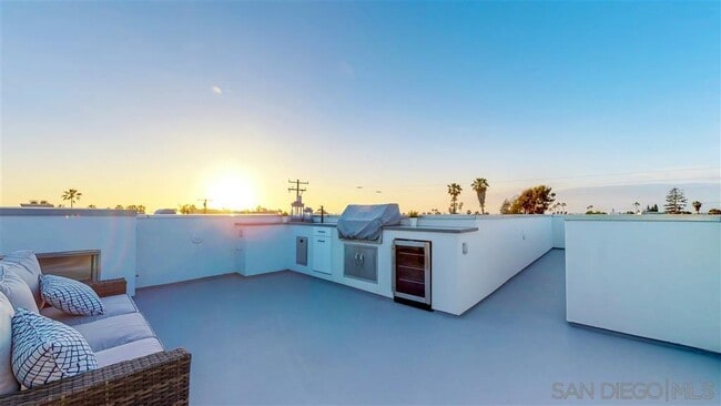 Building Photo - 184 Daisy Ave