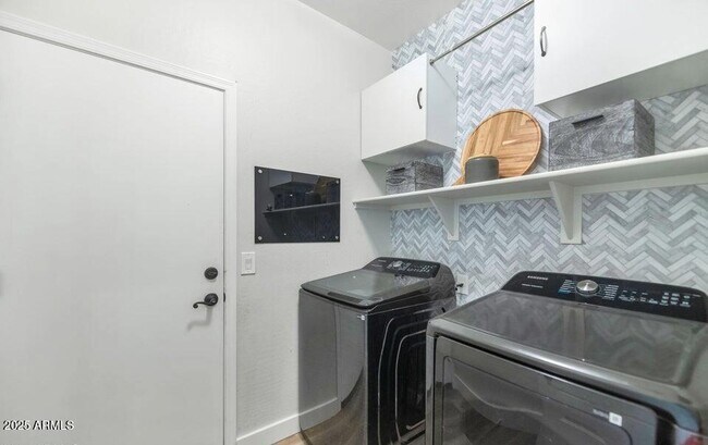 Building Photo - 26550 N 132nd Ln