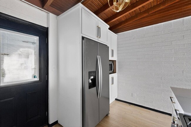 Building Photo - Charming 3 bedroom, 1 bath home in Central East El Paso!