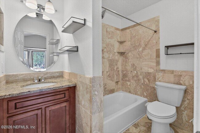 Building Photo - 518 Tuxedo Ct
