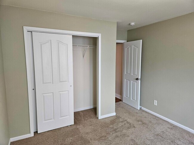 Building Photo - Troutman Area - 3 BR / 2 BA + Bonus Room & Garage