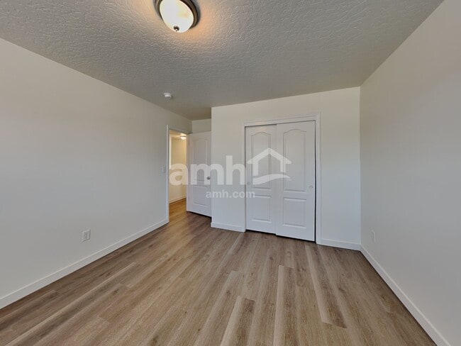 Building Photo - 2543 N Greenville Ave