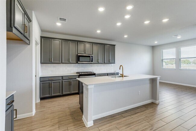 Building Photo - 12912 Cerro Castellan Trace