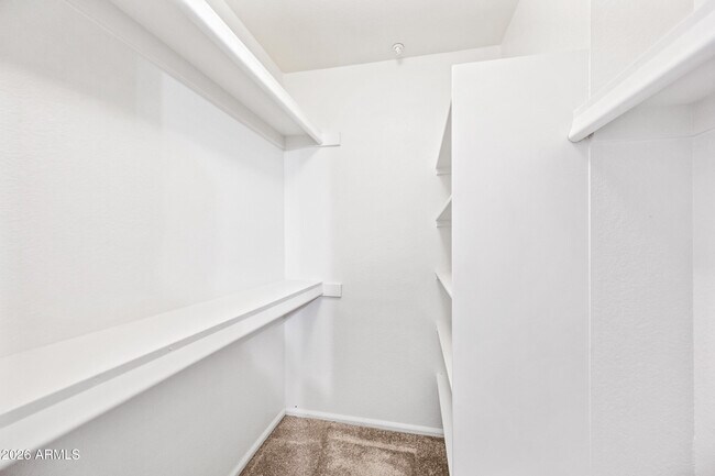 Building Photo - 10610 S 48th St