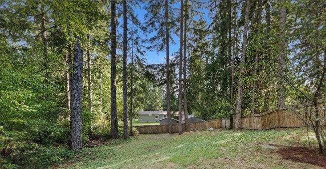 Building Photo - 13619 Sandy Point E NW