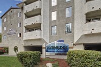 Building Photo - Silver Ridge