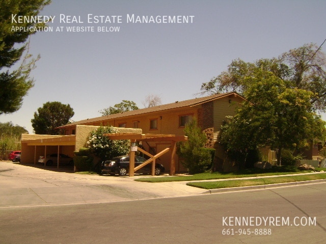 Building Photo - 4849 W Ave L