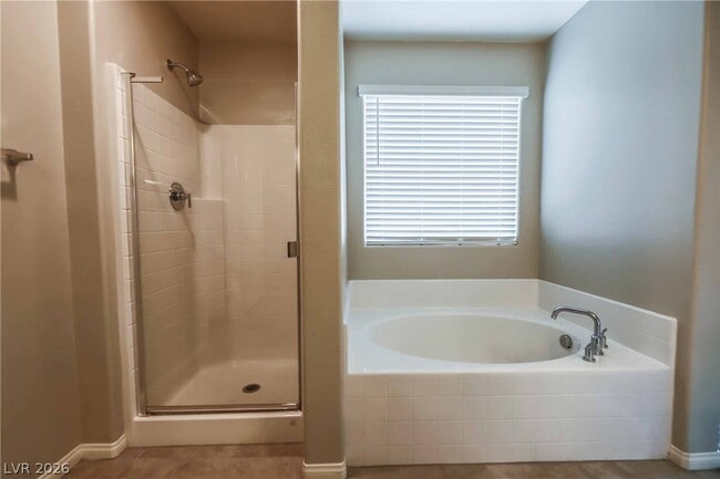 Building Photo - 2614 Topaz Blue St