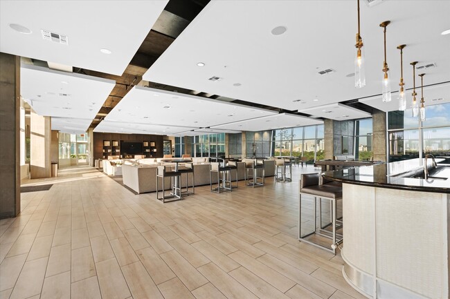 Building Photo - 5925 Almeda Rd