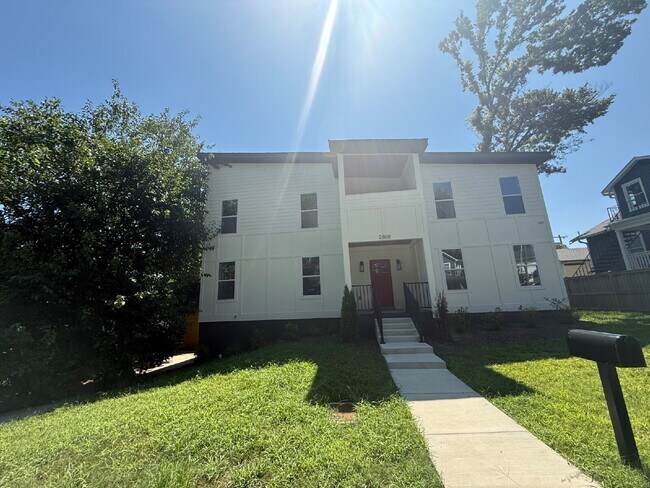 Building Photo - 2808 Gear St