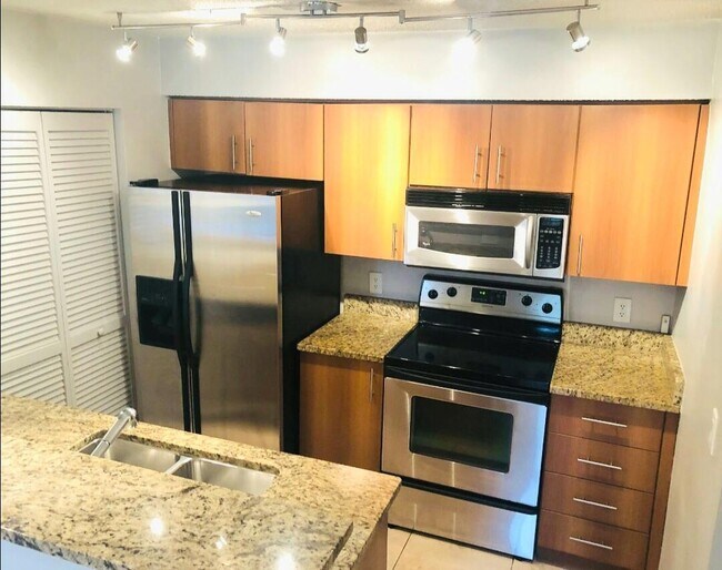 Building Photo - 1050 Crystal Way