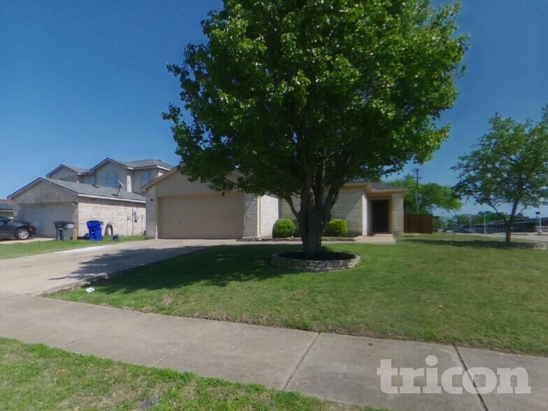 Building Photo - 125 Southwestern Dr