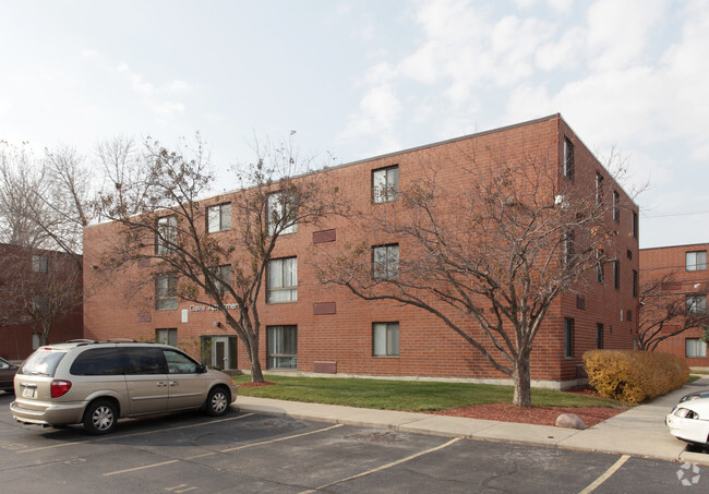 Building Photo - Davis Apartments