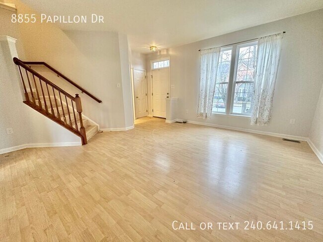 Building Photo - 8855 Papillon Dr