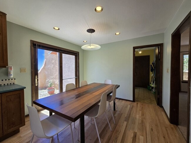 Building Photo - Turnkey Barranca Mesa Cul-de-sac Home