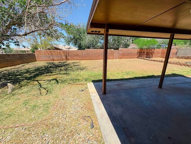 Building Photo - 3021 Del Sur