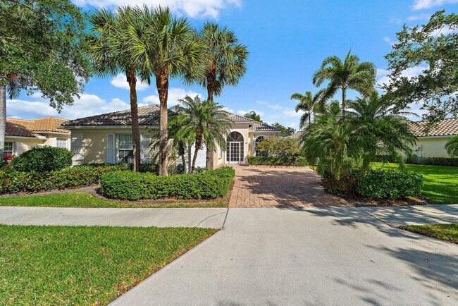 Building Photo - 8120 SE Paurotis Ln